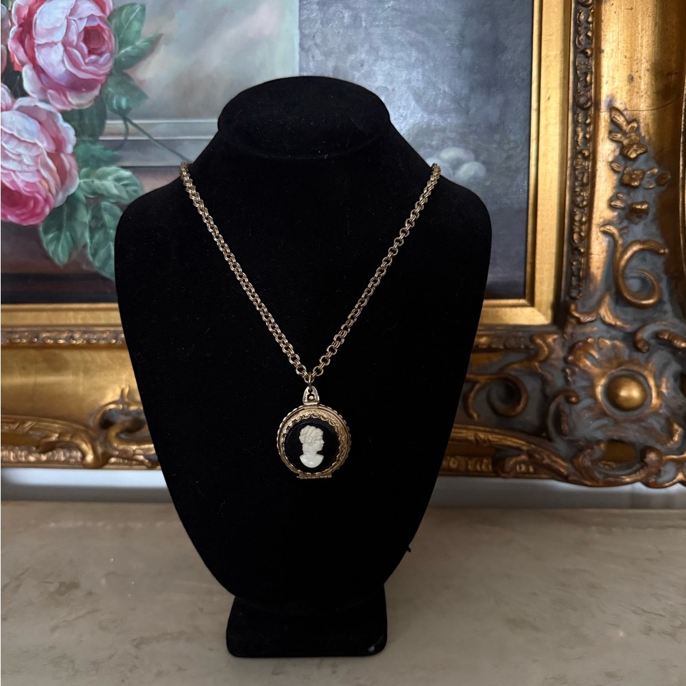 Cameo necklace